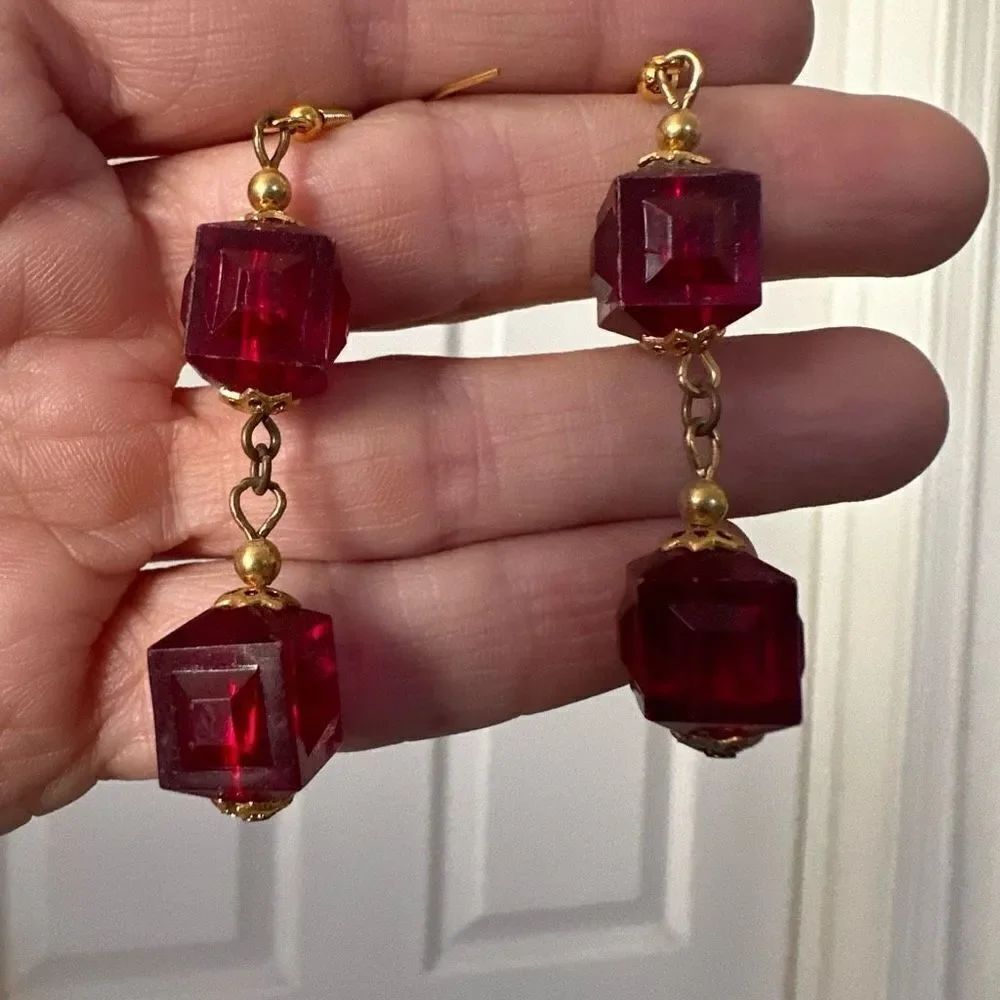 Red square beaded and gold toneādrop earrings